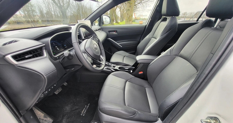 Toyota Corolla Cross cena 176500 przebieg: 5419, rok produkcji 2022 z Mosina małe 254